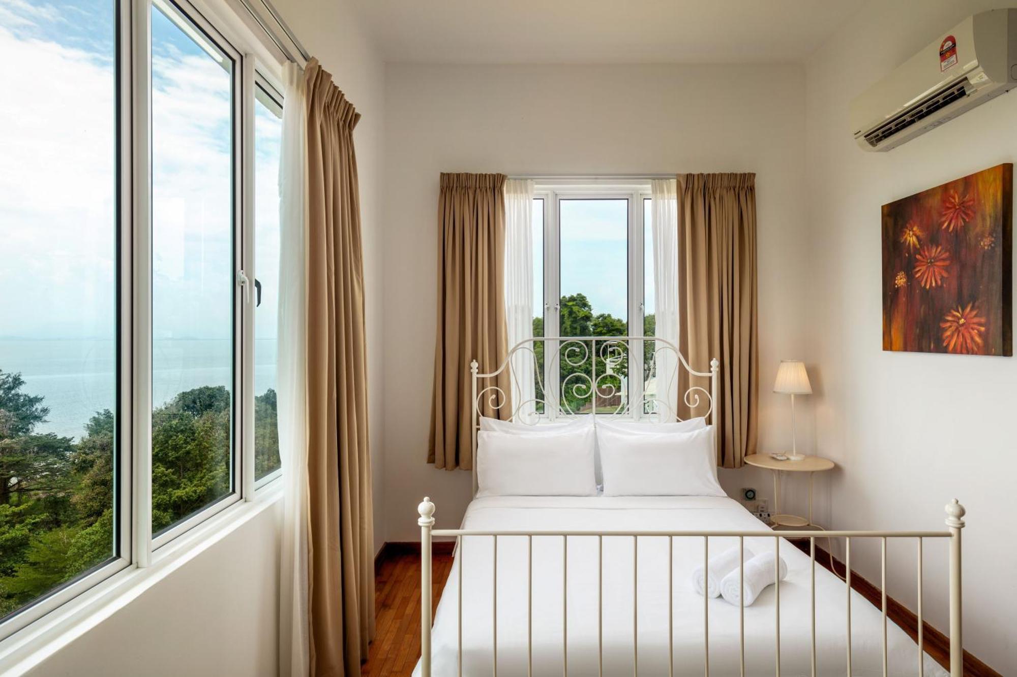 Panoramic Seaview Holiday Home - Batu Feringgi Luaran gambar
